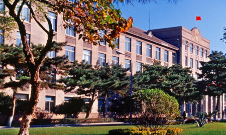 <ucollege class='u-self' data-code='10125'>辽宁大学</ucollege>.png