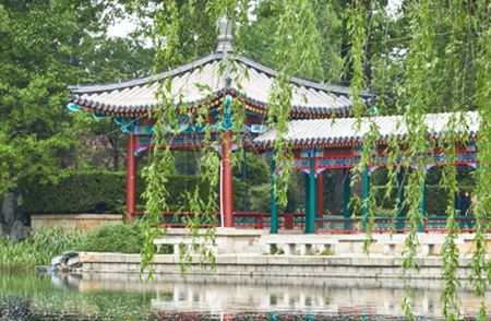 <ucollege class='u-self' data-code='10003'>清华大学</ucollege>.jpg