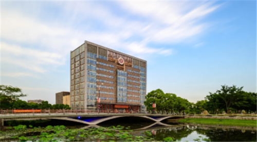 <ucollege class='u-self' data-code='10164'>上海中医药大学</ucollege>.png