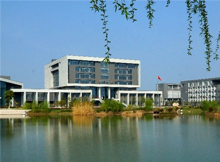 <ucollege class='u-self' data-code='10188'>中国药科大学</ucollege>.jpg