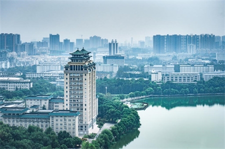 <ucollege class='u-self' data-code='10209'>中南民族大学</ucollege>.jpg