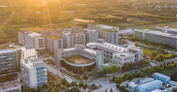 <ucollege class='u-self' data-code='10040'>西北工业大学</ucollege>.jpg