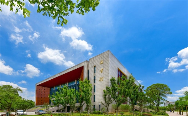 <ucollege class='u-self' data-code='10350'>华东交通大学</ucollege>2.jpg