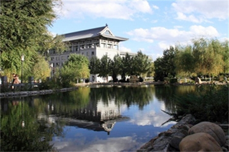 <ucollege class='u-self' data-code='10096'>哈尔滨工程大学</ucollege>2.jpg