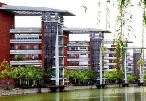 <ucollege class='u-self' data-code='10098'>河南大学</ucollege>.png