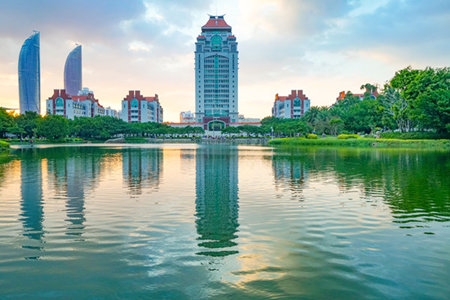 <ucollege class='u-self' data-code='10038'>厦门大学</ucollege>_副本.jpg