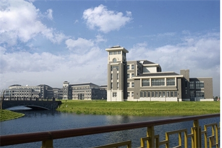 上海海洋大学3.jpg