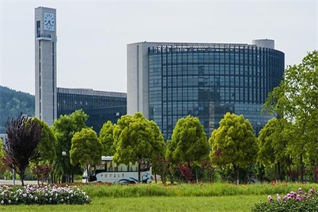 <ucollege class='u-self' data-code='10113'>中国矿业大学</ucollege>.jpg