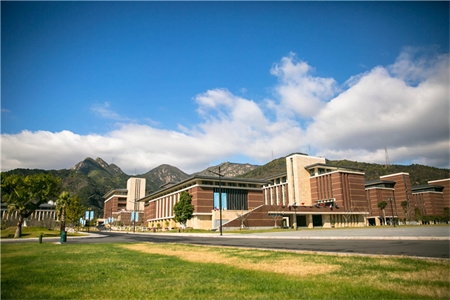 <ucollege class='u-self' data-code='10172'>温州肯恩大学</ucollege>3.jpg
