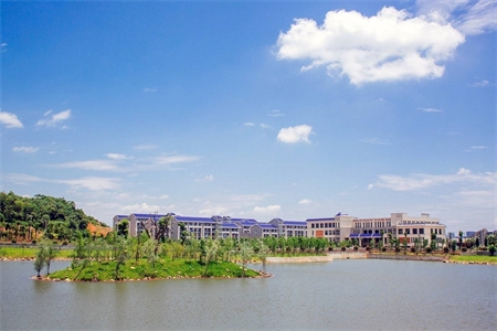 <ucollege class='u-self' data-code='10355'>南华大学</ucollege>2.jpg