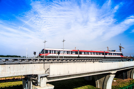 <umajor class='u-self' data-code='080802'>轨道交通信号与控制</umajor>.png