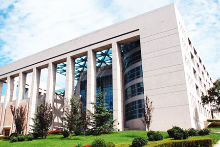 <ucollege class='u-self' data-code='10284'>大连工业大学</ucollege>.png