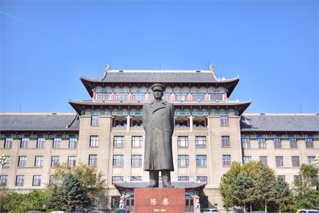 <ucollege class='u-self' data-code='10096'>哈尔滨工程大学</ucollege>2.jpg